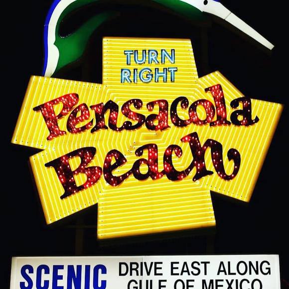 Meet your Posher, Max - Picture 1 of 1